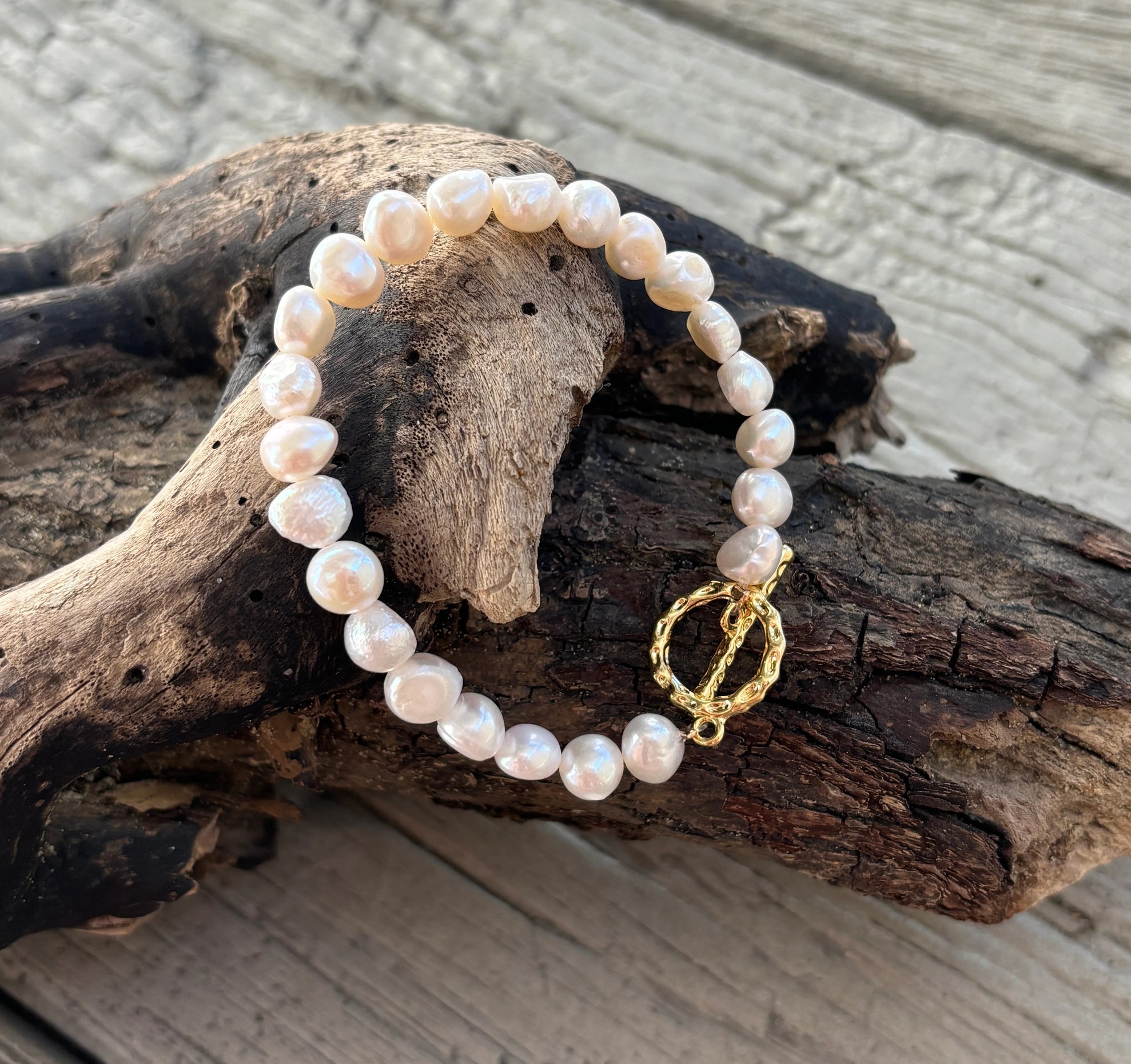 14ct Gold Plated Fresh Water Pearl T Bar Bracelet image 0