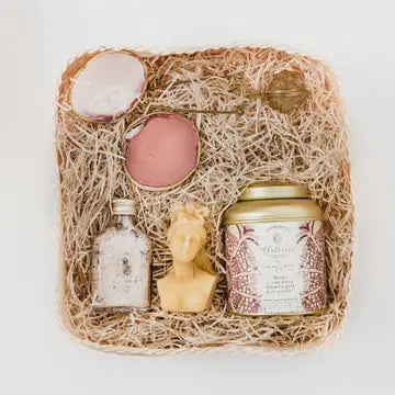 Beautiful Lady // Scented Beeswax Candle image 1